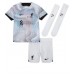 Liverpool Virgil van Dijk #4 babykläder Bortatröja barn 2022-23 Korta ärmar (+ Korta byxor)